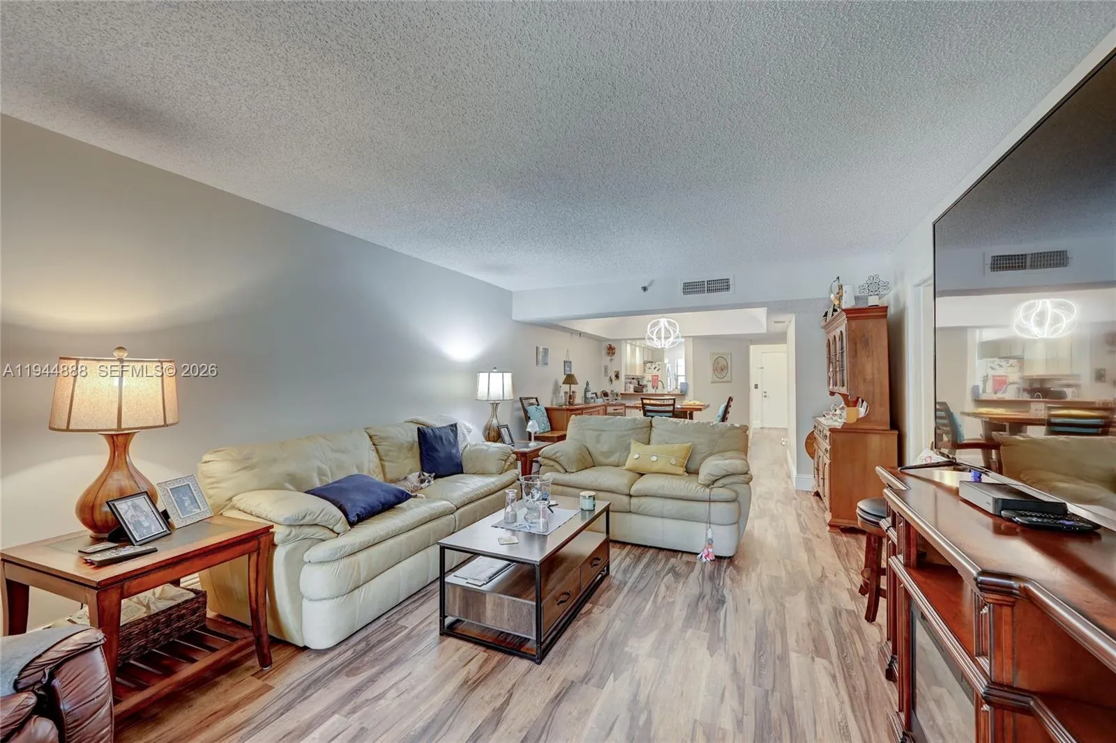 2 bedroom 2 bath for sale at 23344 Carolwood Ln # 303, Boca Raton FL 33428