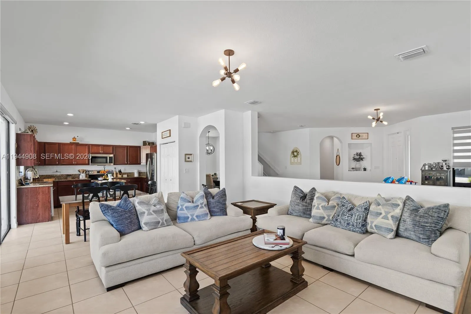 3573 W 93rd Pl, Hialeah FL 33018
