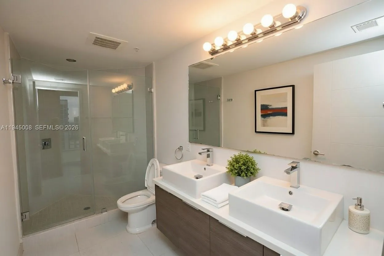 1010 SW 2nd Ave # 1703, Miami FL 33130