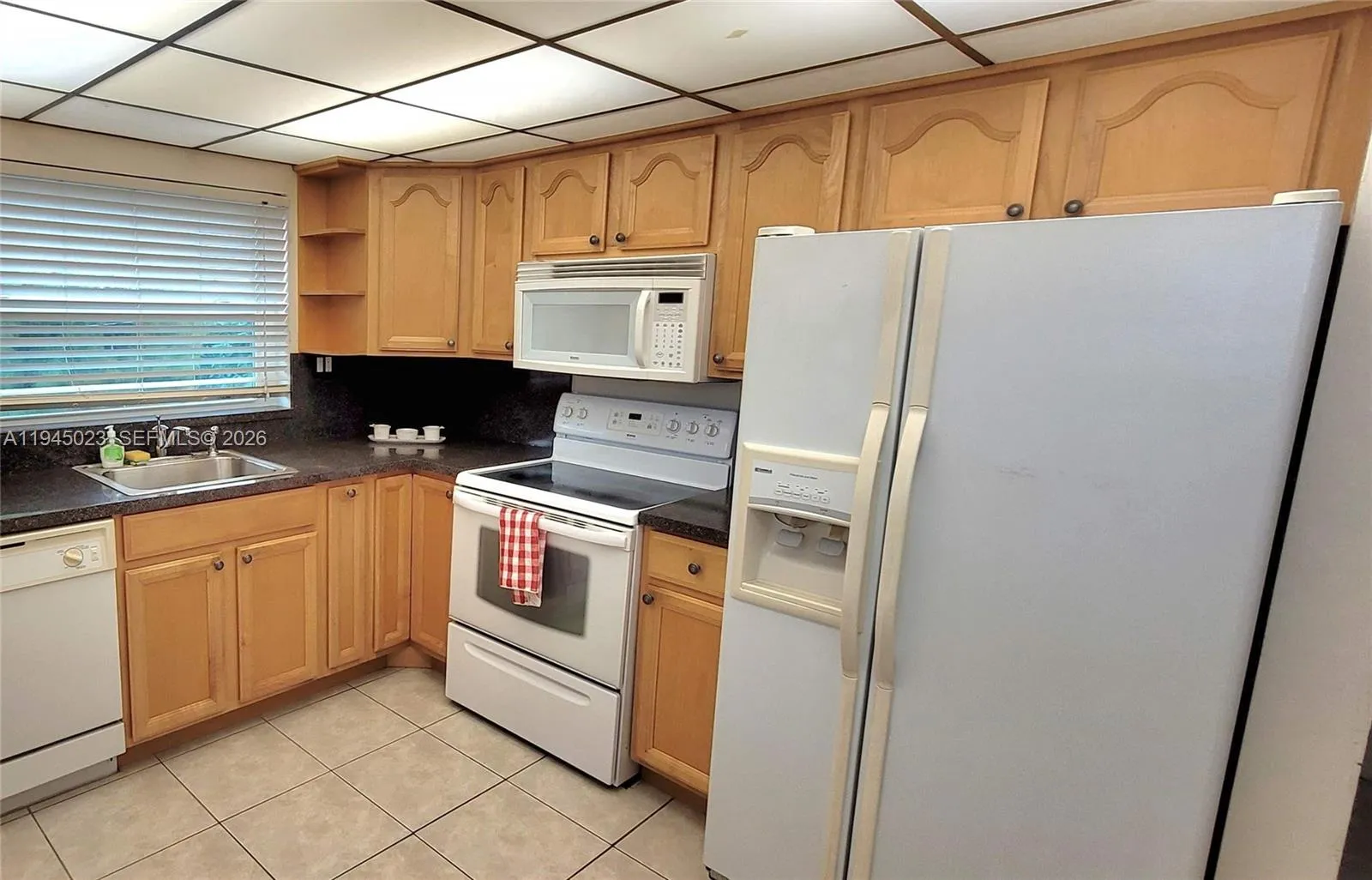 9861 Sunrise Lakes Blvd # 310, Sunrise FL 33322