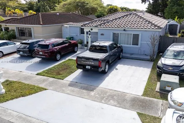 14726 SW 82nd Ter, Miami FL 33193