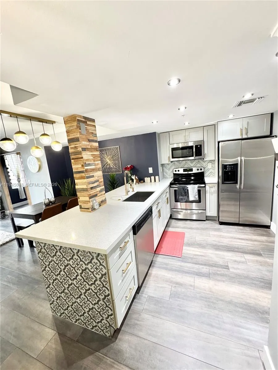 520 SE 5th Ave # 2213, Fort Lauderdale FL 33301