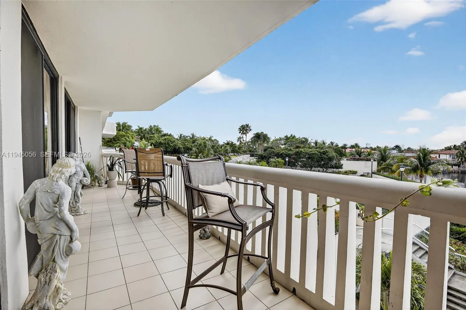 1000 Island Blvd # 312, Aventura FL 33160