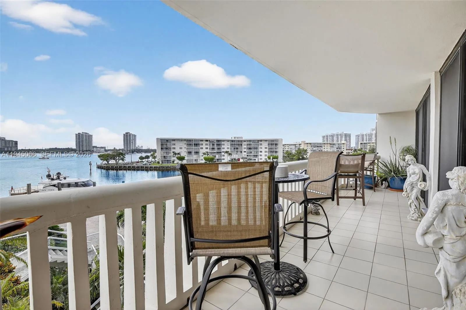 1000 Island Blvd # 312, Aventura FL 33160