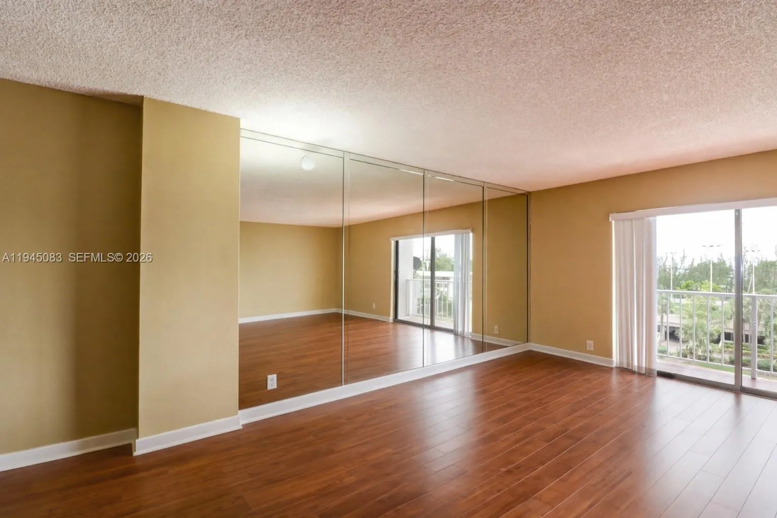 1650 NE 115th St # 505, Miami FL 33181