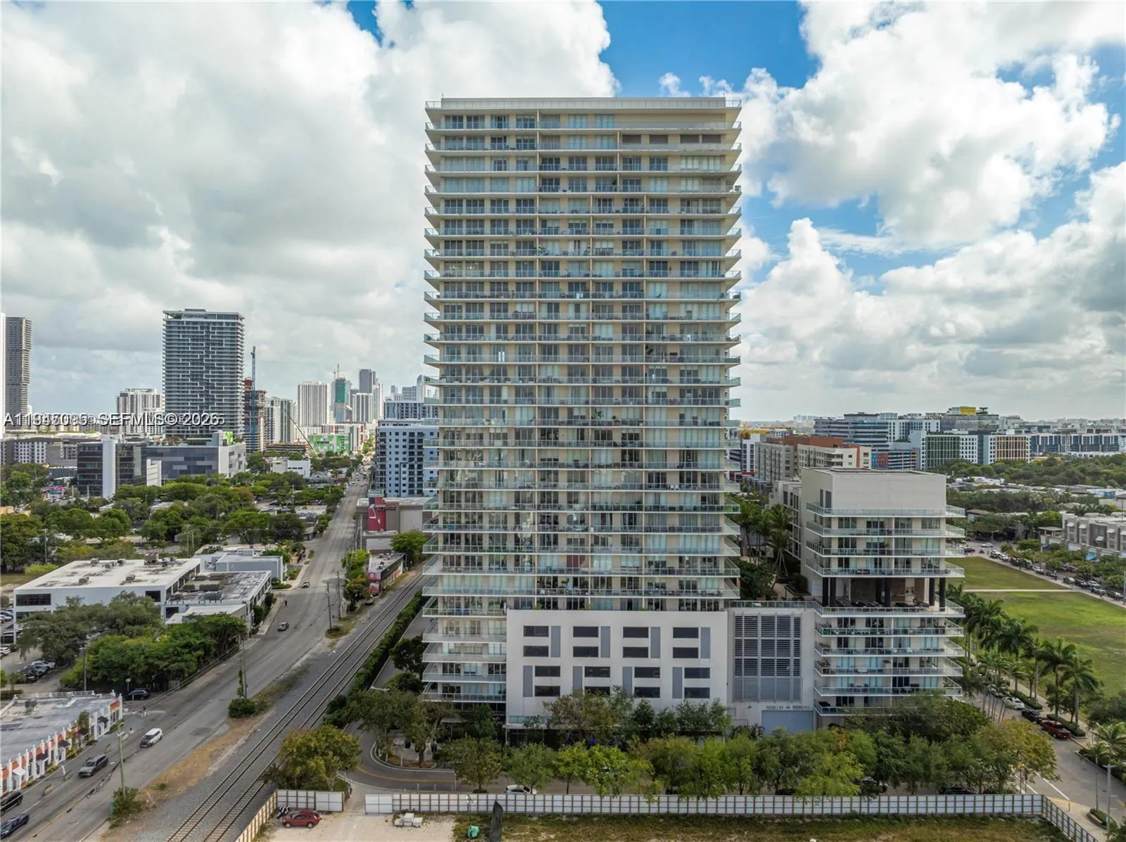 3470 E Coast Ave # H0603, Miami FL 33137