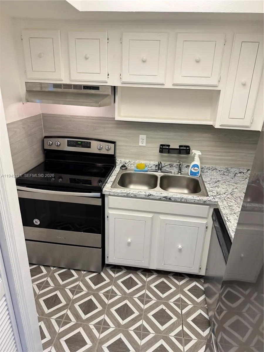 1535 SE 15th St # 202, Fort Lauderdale FL 33316