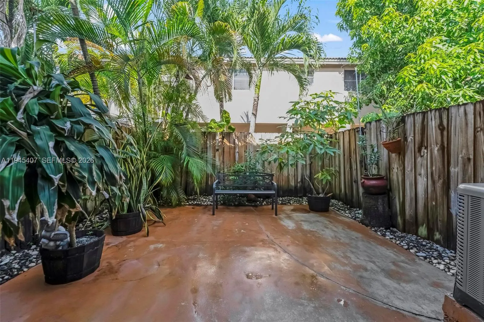 16618 NW 71st Ave, Miami Lakes FL 33014