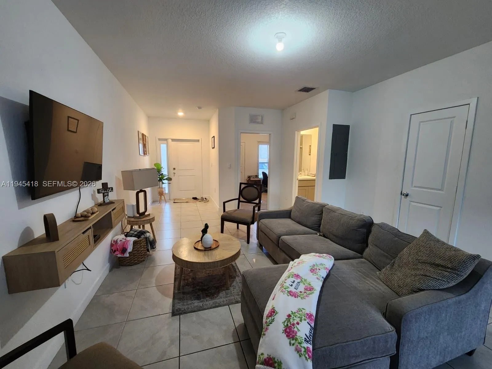 326 NE 1st Dr, Florida City FL 33034