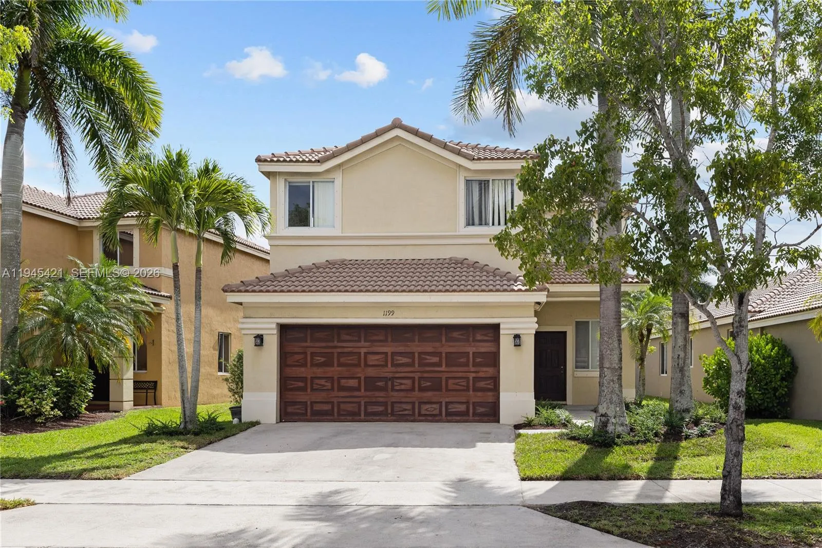 5 bedroom 2 bath for sale at 1199 Golden Cane Dr, Weston FL 33327