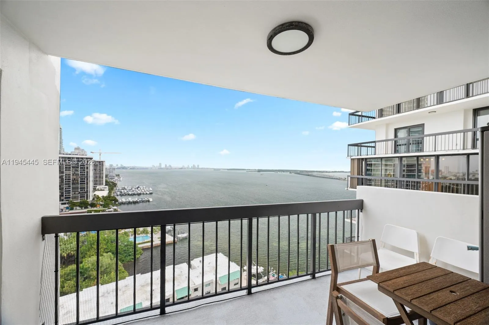 1 bedroom 1 bath for sale at 2333 Brickell Ave # 1909, Miami FL 33129