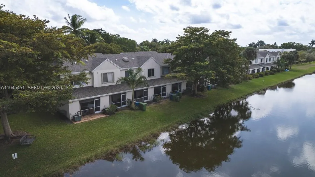 201 Mallory Ct, Weston FL 33326