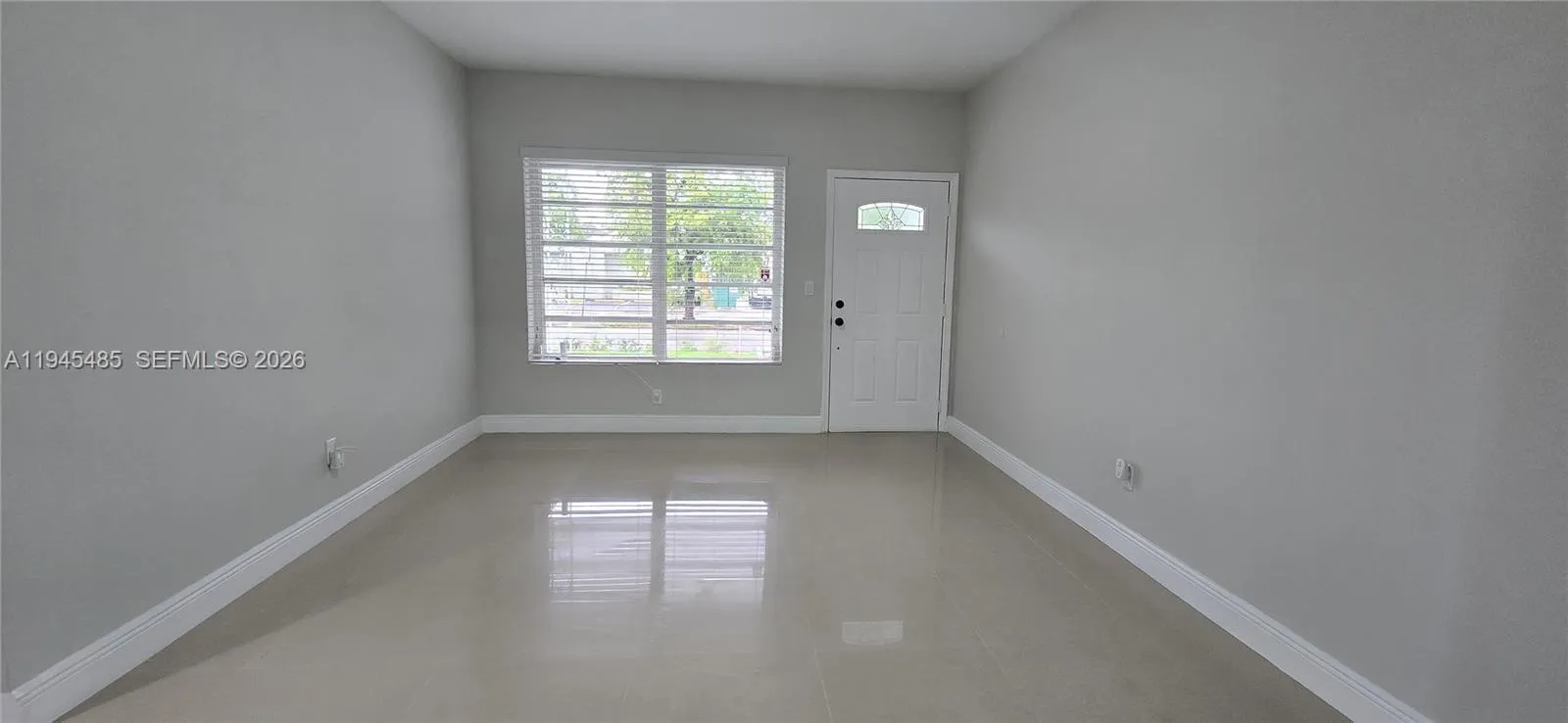 75 SW 32nd Ct Rd, Miami FL 33135