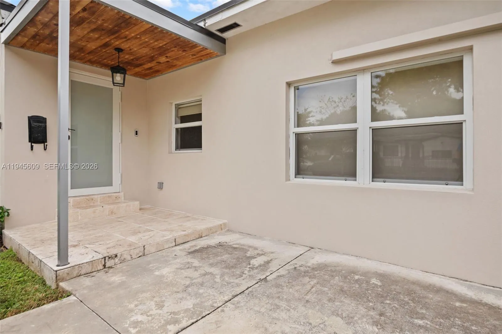 2180 SW 20th St, Miami FL 33145