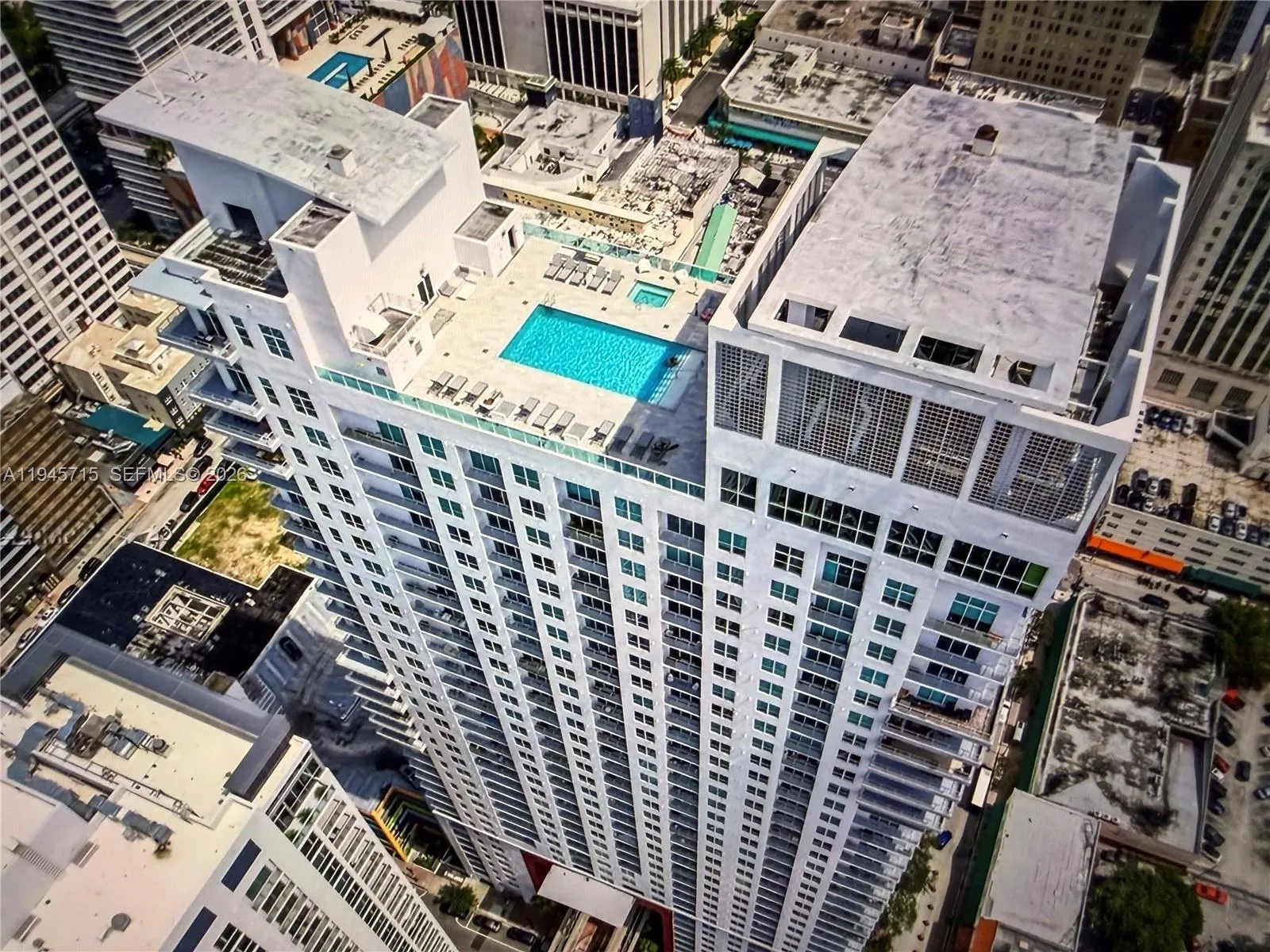 1 bedroom 1 bath for sale at 133 NE 2nd Ave # 2611, Miami FL 33132