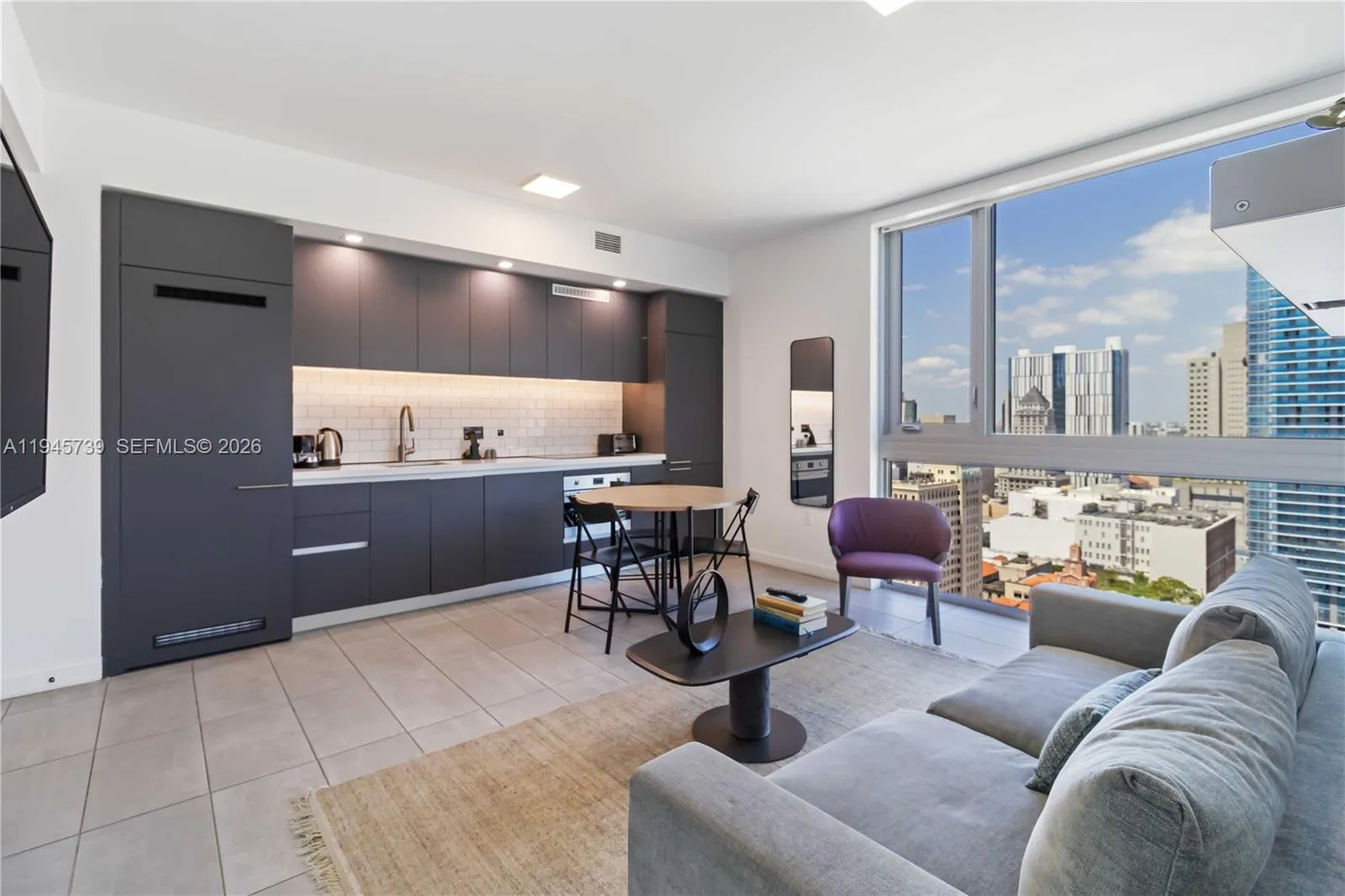 227 NE 2nd St # 2506, Miami FL 33132