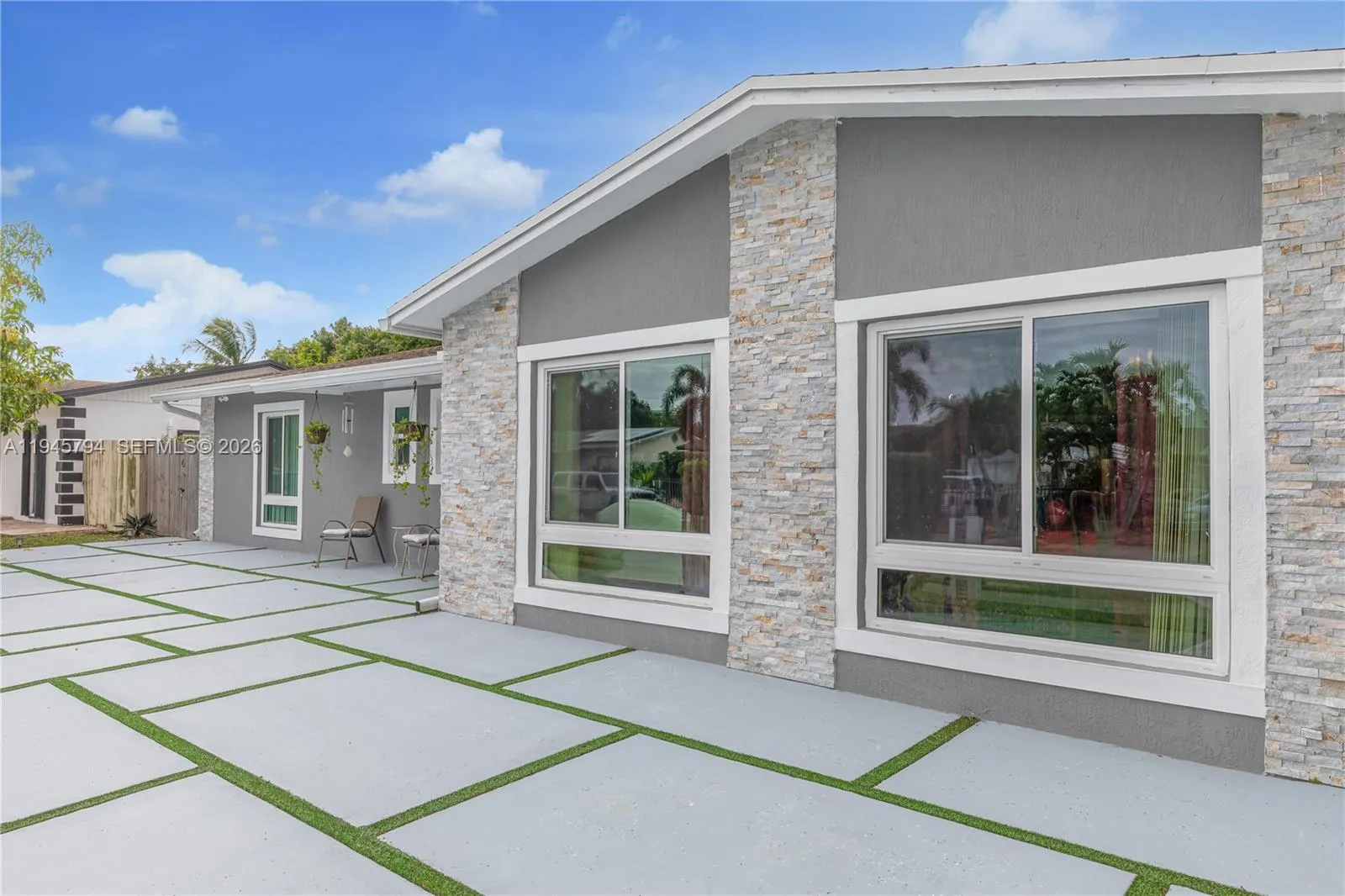 15244 SW 108th Ct, Miami FL 33157