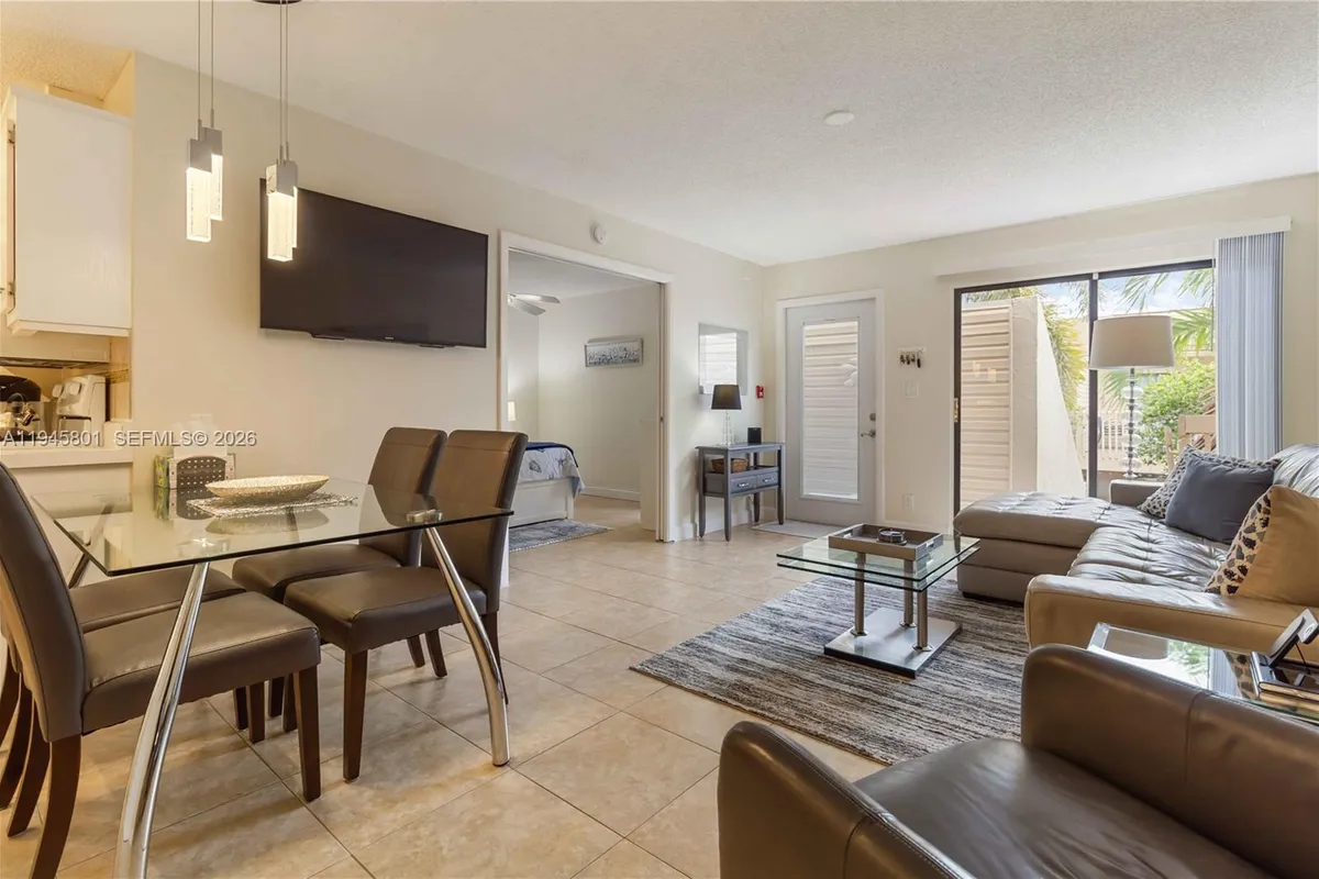 602 Executive Center Dr # 208, West Palm Beach FL 33401