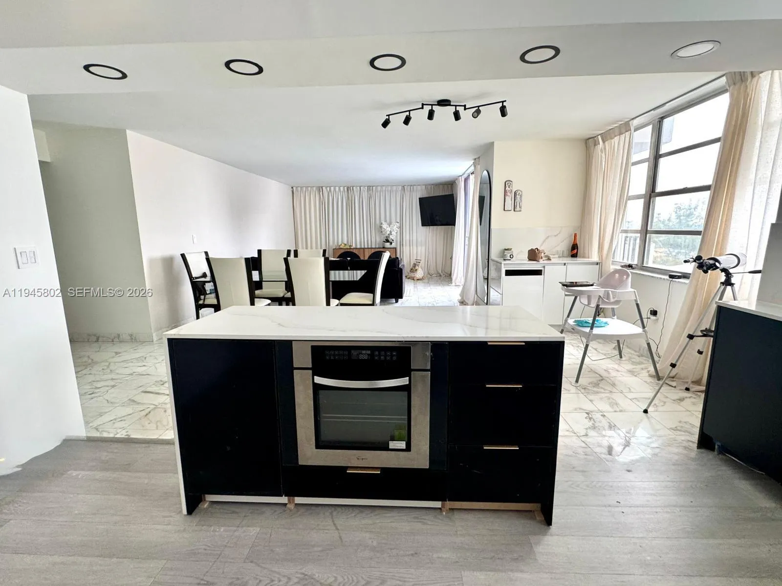 2750 NE 183rd St # 705, Aventura FL 33160