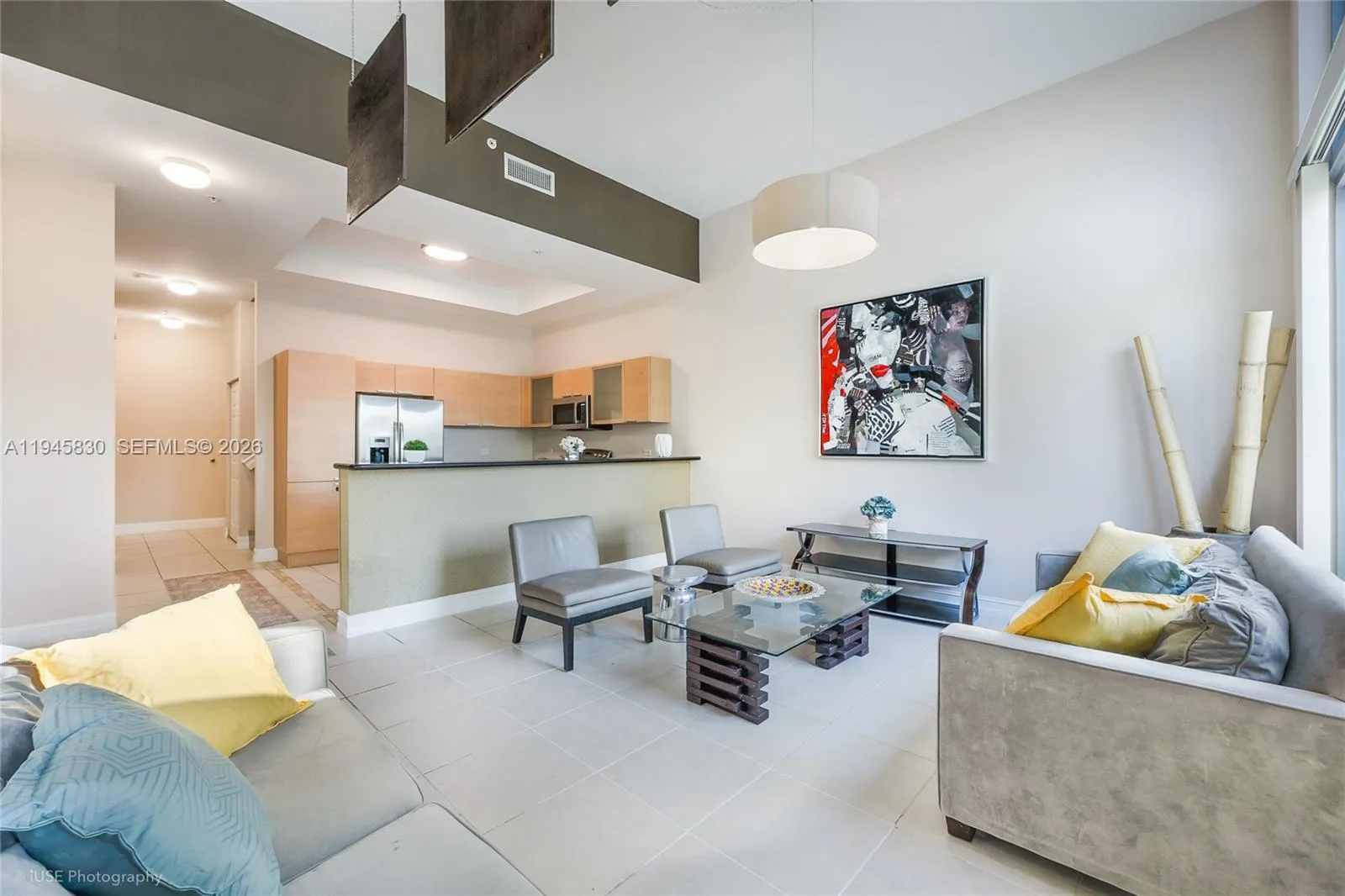 3 bedroom 3 bath for sale at 140 S Dixie Hwy, Hollywood FL 33020