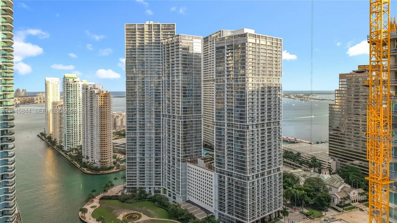 2 bedroom 2 bath for sale at 475 Brickell Ave # 4215, Miami FL 33131