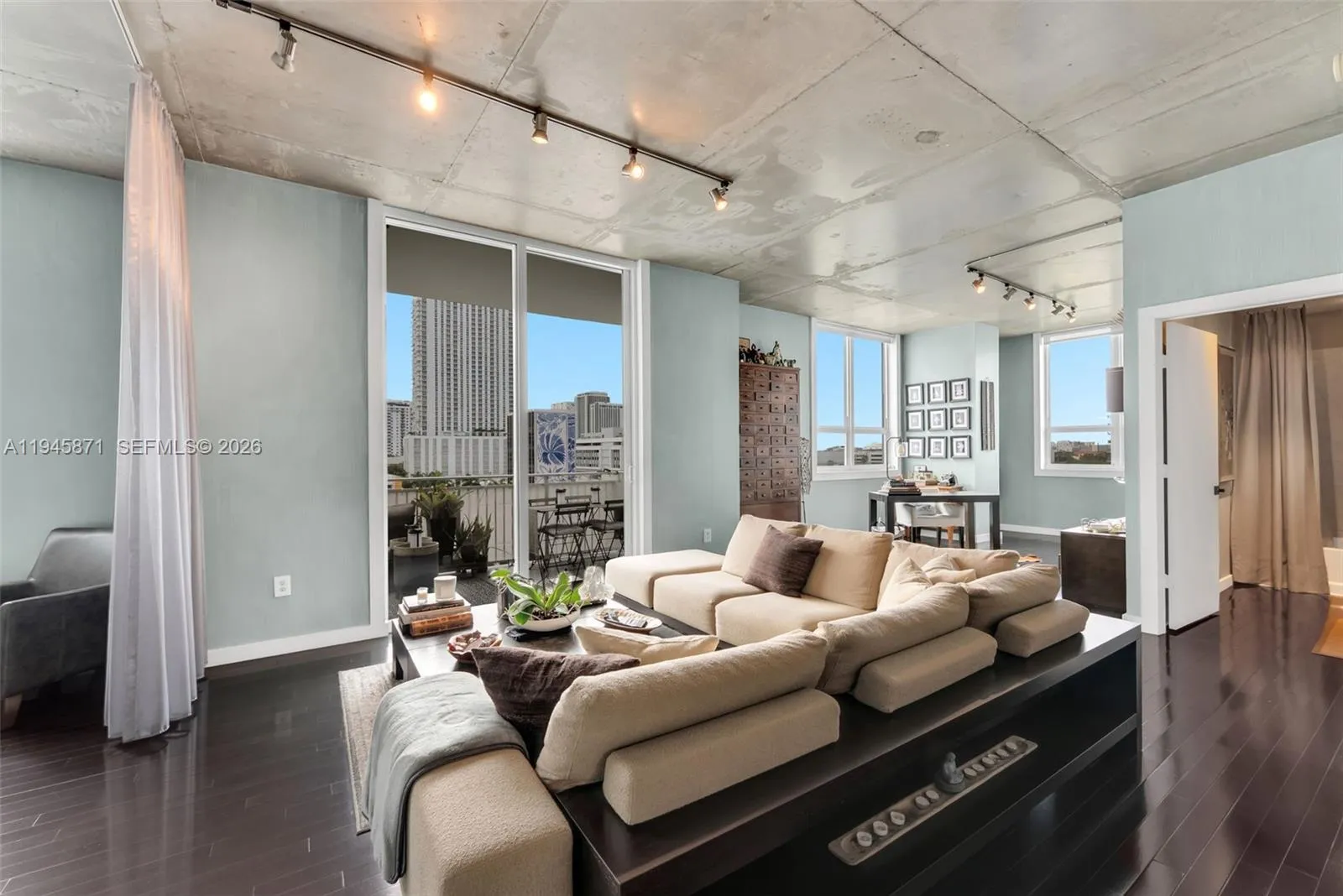 2 bedroom 2 bath for sale at 2275 Biscayne Blvd # 705, Miami FL 33137