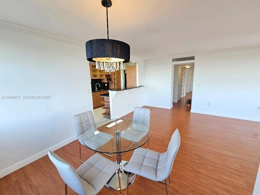 2 bedroom 2 bath for sale at 1300 NE Miami Gardens Dr # 706E, Miami FL 33179