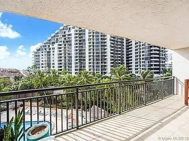 540 Brickell Key Dr # 603, Miami FL 33131
