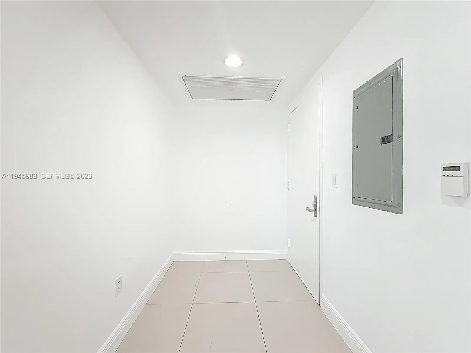 475 Brickell Ave # 4215, Miami FL 33131
