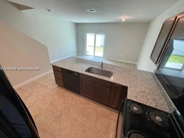 1025 NW 5th St, Florida City FL 33034