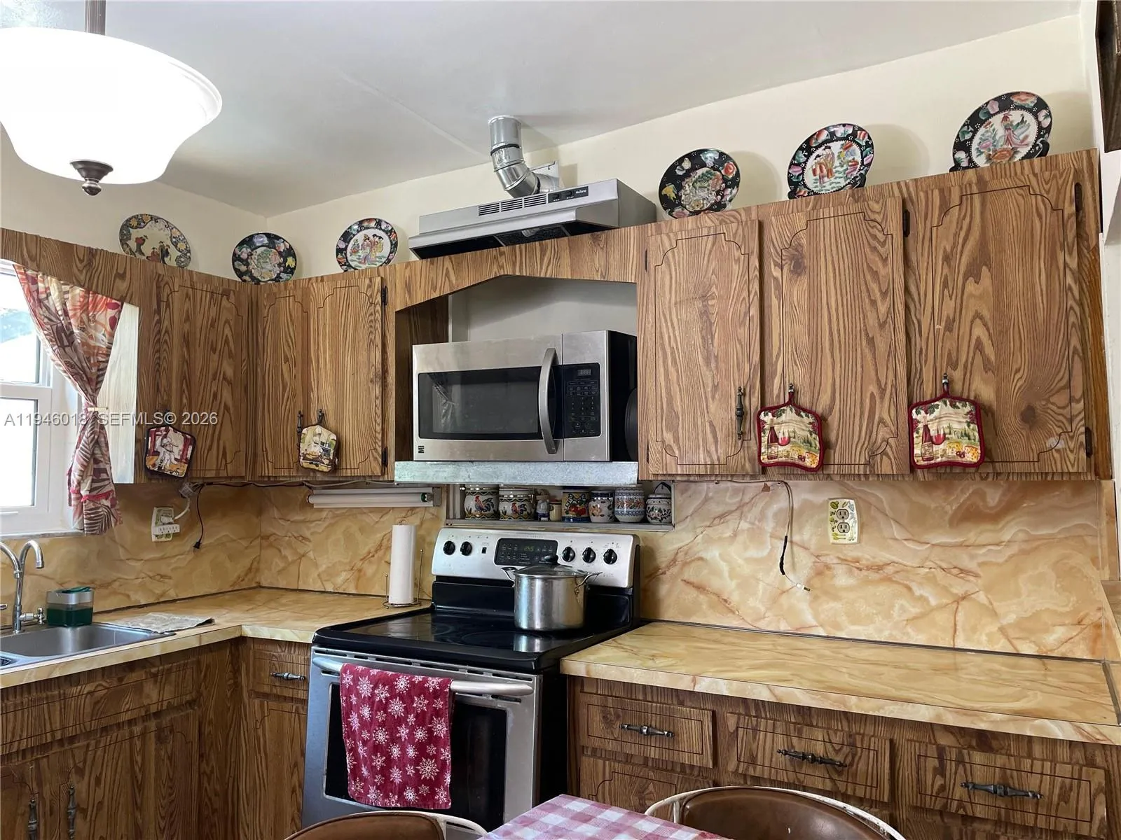 1085 NW 26th St, Miami FL 33127