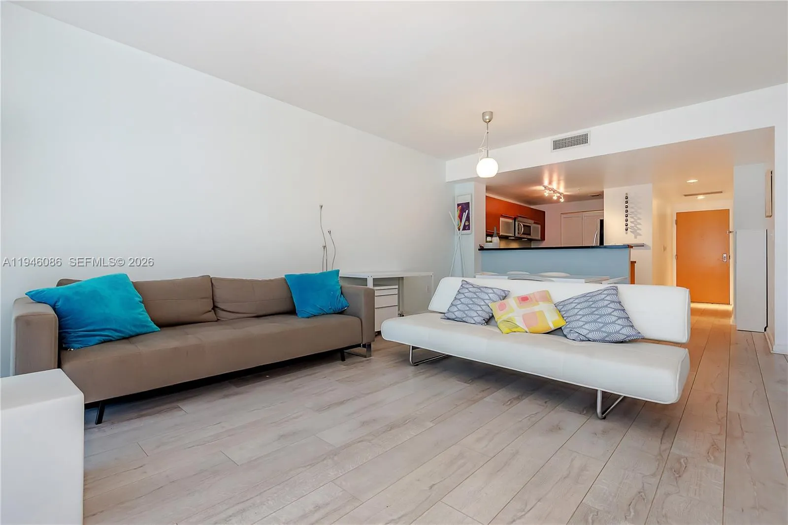 253 NE 2nd St # 907, Miami FL 33132