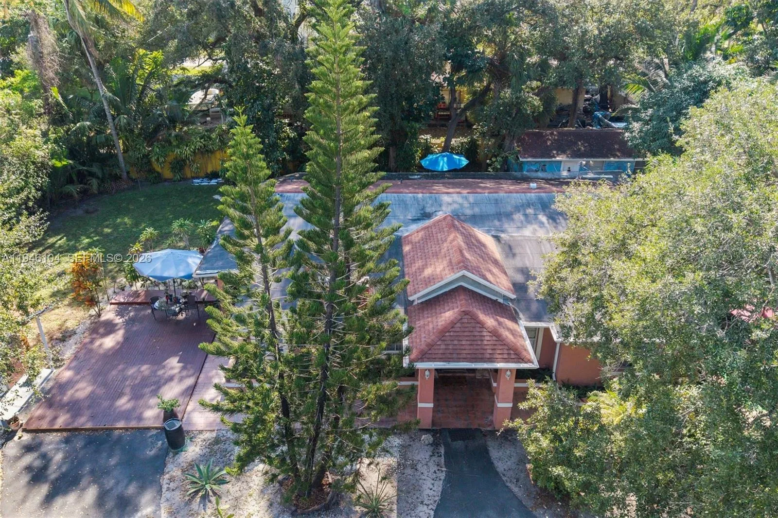 1760 NE 144th St, Miami FL 33181