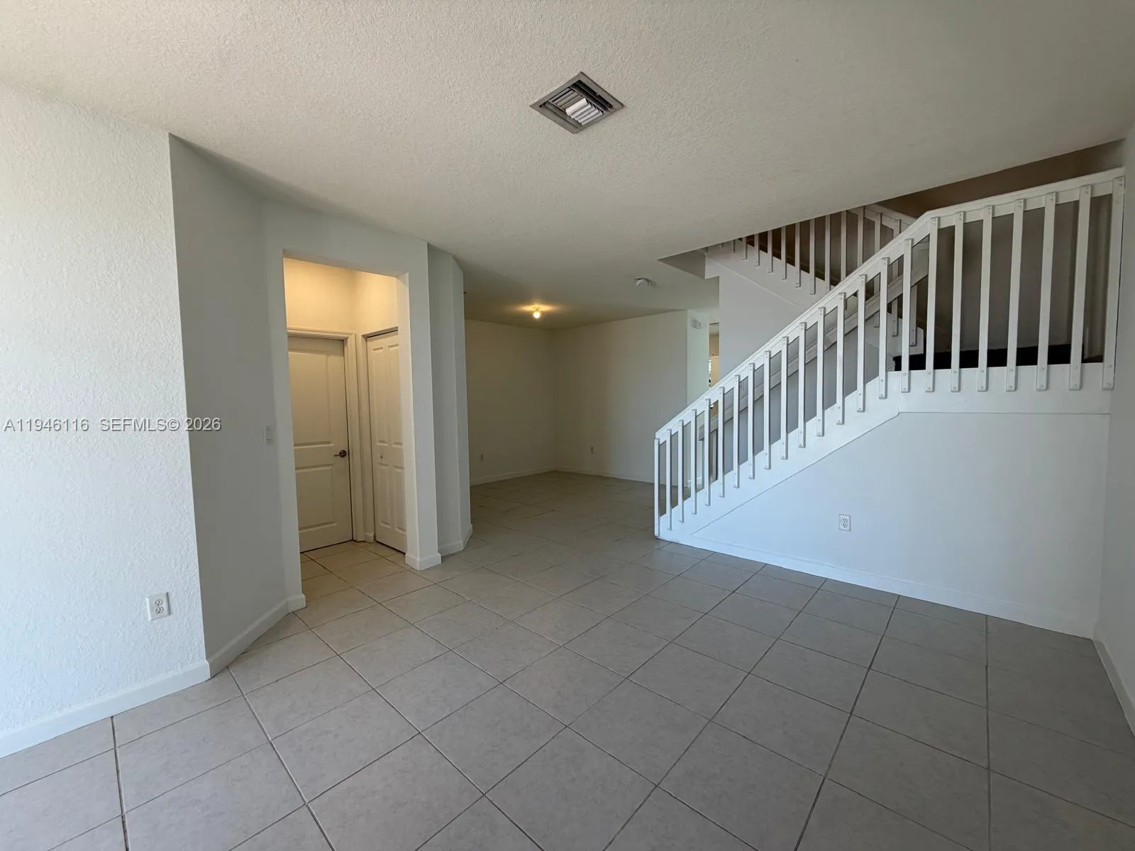 3326 W 112th St, Hialeah FL 33018