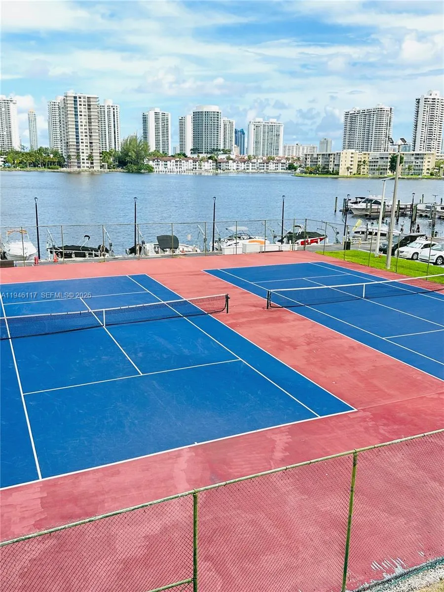 2750 NE 183rd St # 1607, Aventura FL 33160