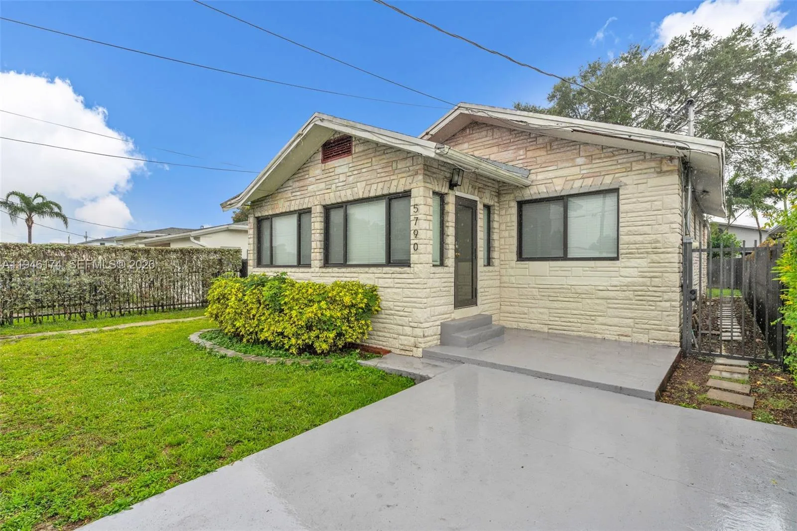 5790 SW 5th St, Miami FL 33144