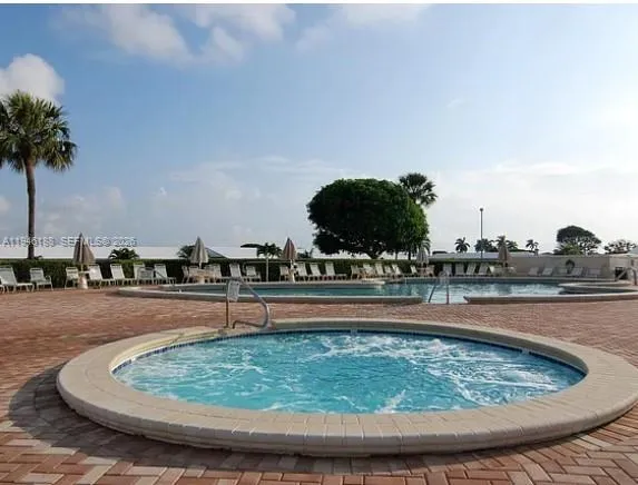 2 bedroom 2 bath for sale at 1832 SW 17th St, Boynton Beach FL 33426