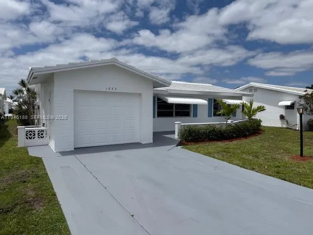 1832 SW 17th St, Boynton Beach FL 33426