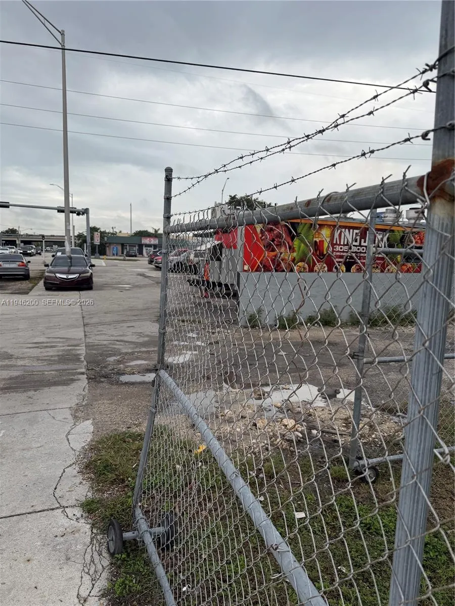 752 Opa Locka Blvd, Miami FL 33168