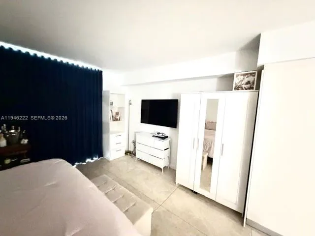 50 Biscayne Blvd # 705, Miami FL 33132