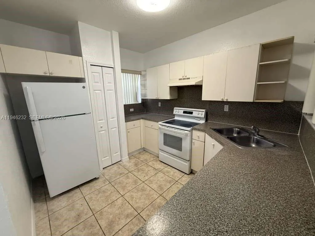 820 SW 6TH CT, Florida City FL 33034