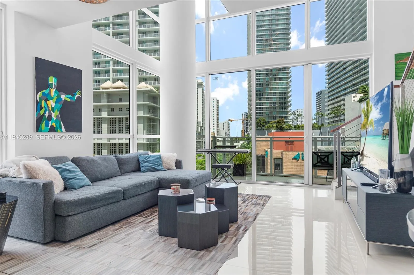 1 bedroom 1 bath for sale at 1080 Brickell Ave # 513, Miami FL 33131