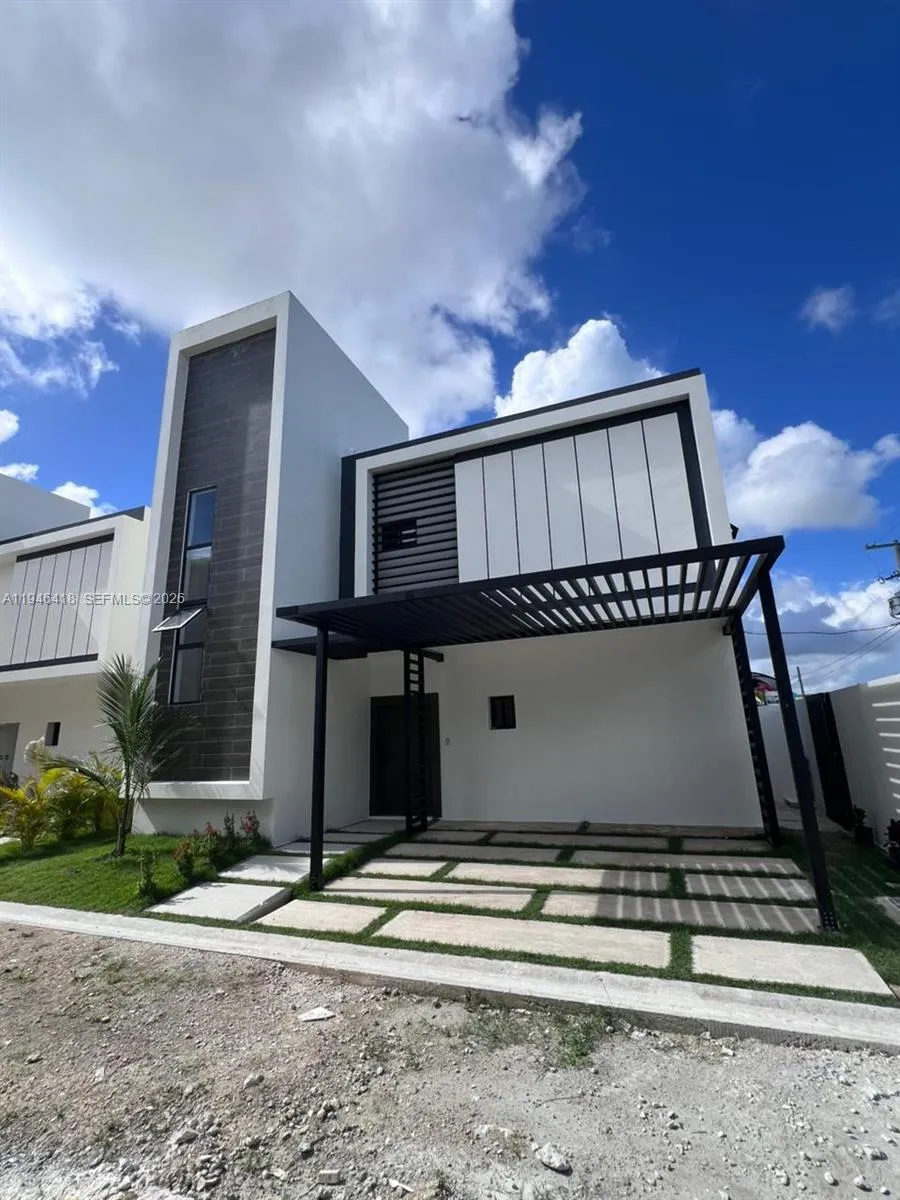 Calle 2da Calle Segunda, FL