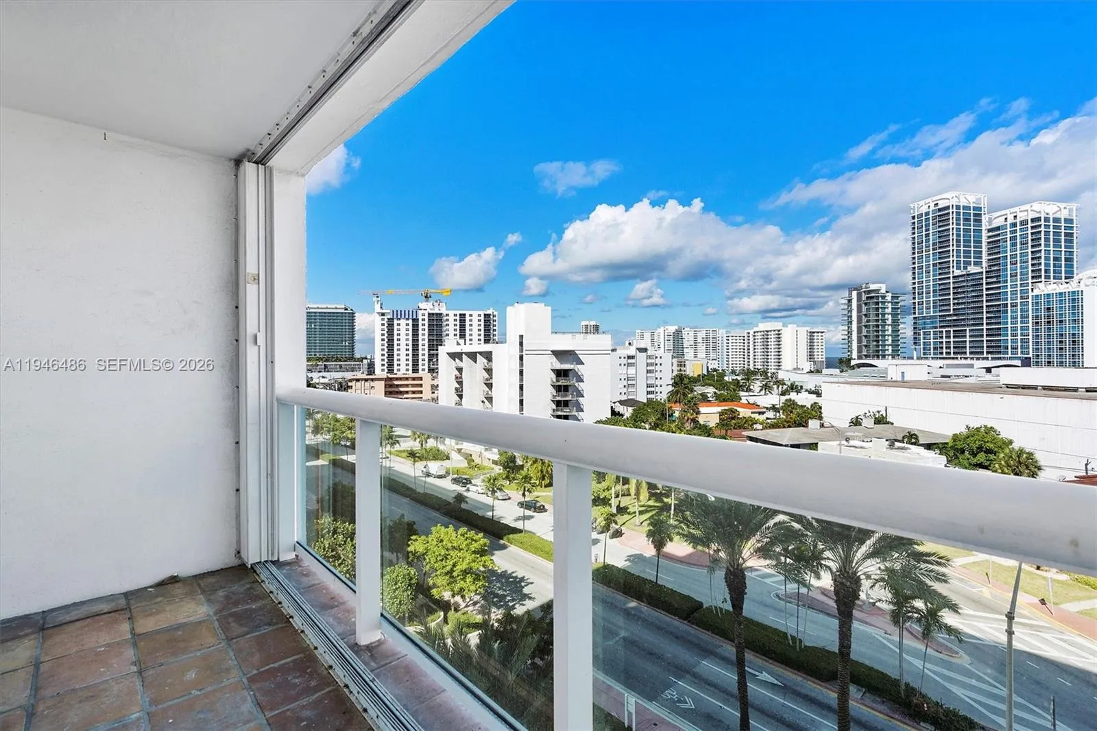 1 bedroom 1 bath for sale at 6770 Indian Creek Dr # 8R, Miami Beach FL 33141