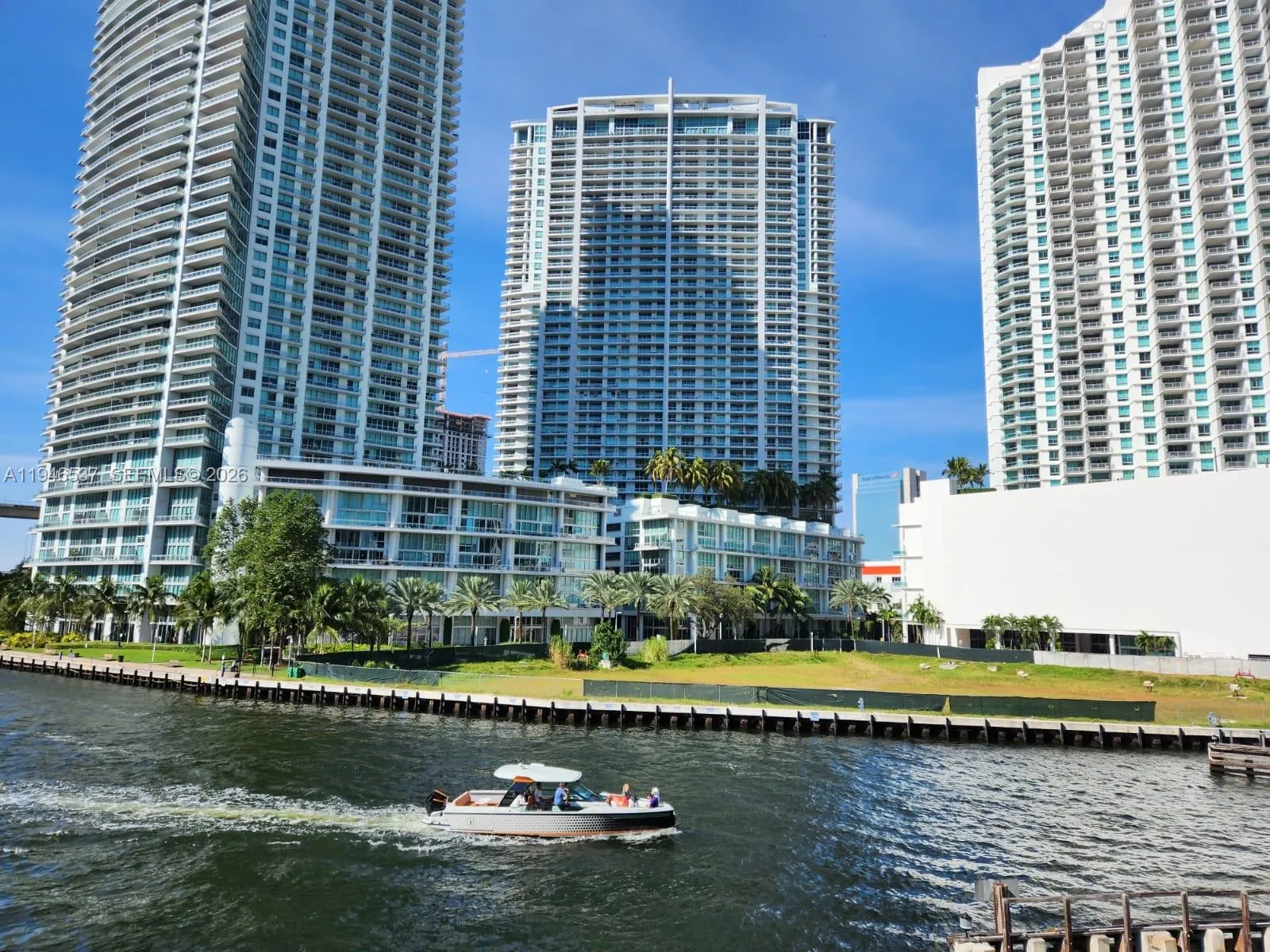 90 SW 3rd St # 3706, Miami FL 33130