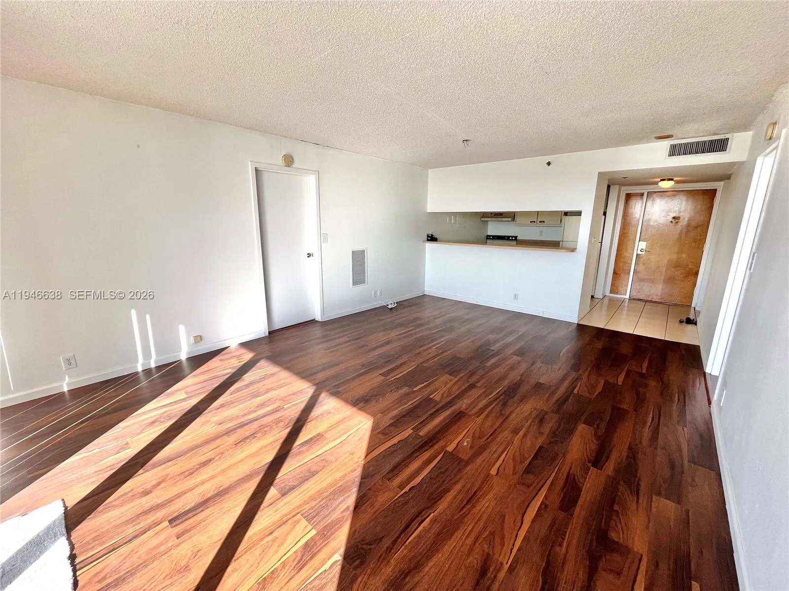 7601 E Treasure Dr # 1604, North Bay Village FL 33141