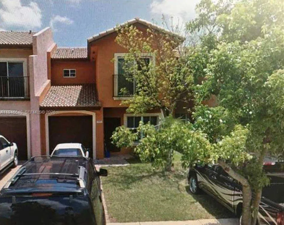 909 SW 6th Pl, Florida City FL 33034