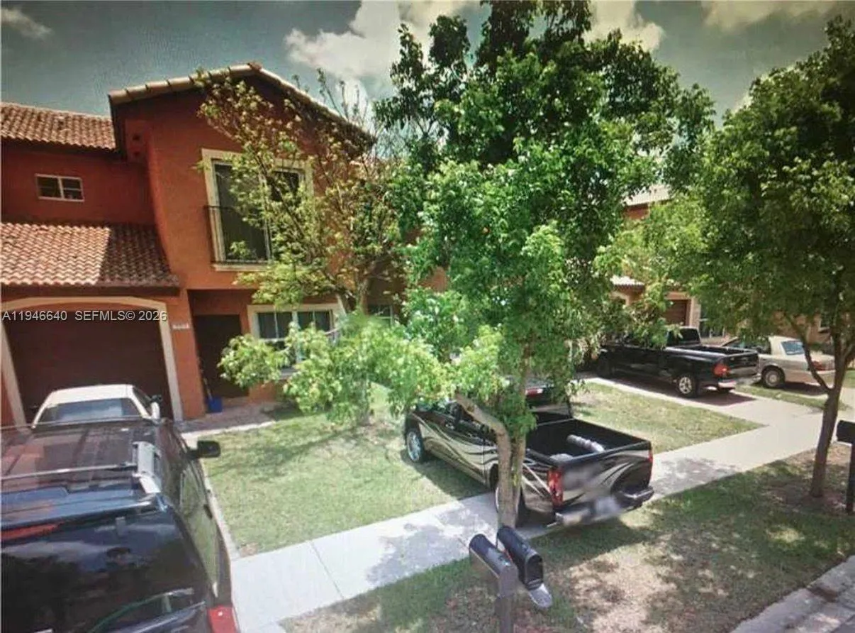 909 SW 6th Pl, Florida City FL 33034
