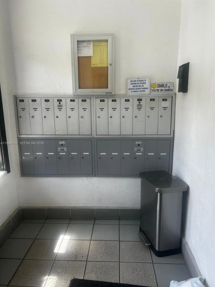 820 Euclid Ave # 206, Miami Beach FL 33139