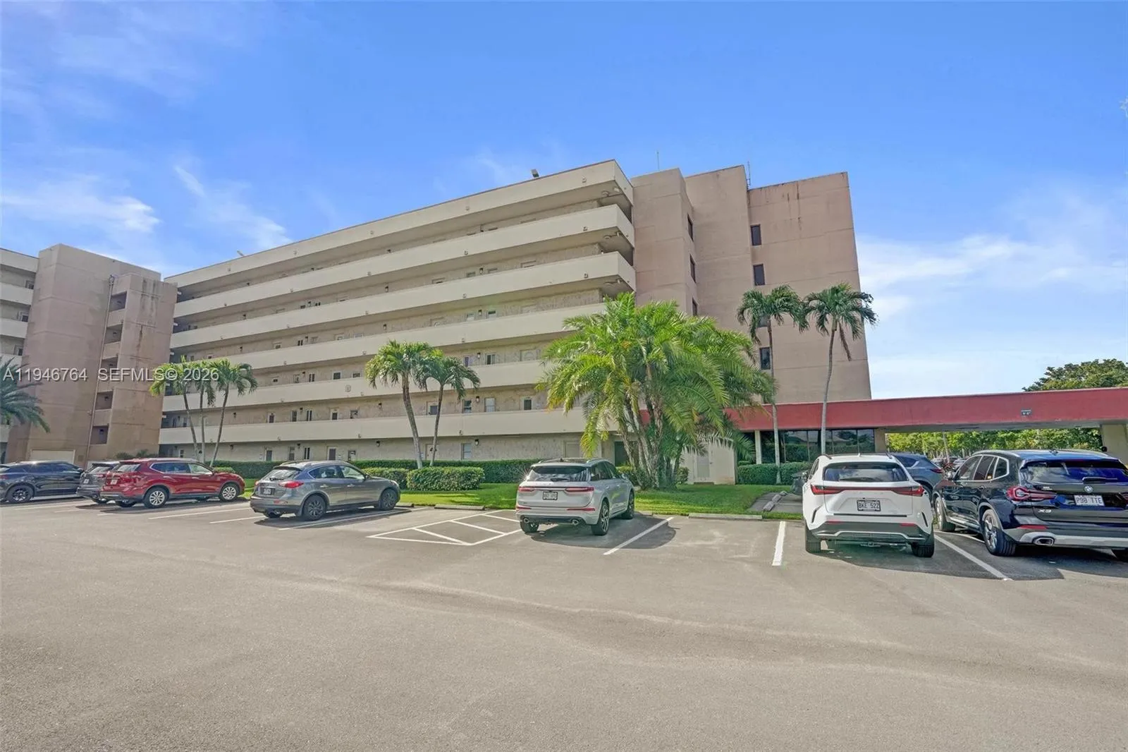 8900 Washington Blvd, Pembroke Pines FL 33025